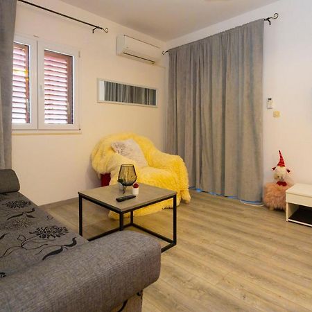 Apartman Angie Makarska Exteriör bild