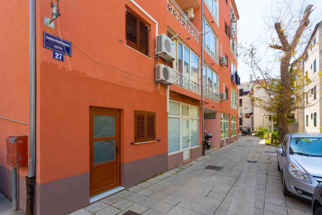 Apartman Angie Makarska Exteriör bild